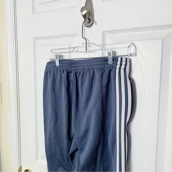 ✧・゚adidas dusty blue joggers - Picture 5 of 8